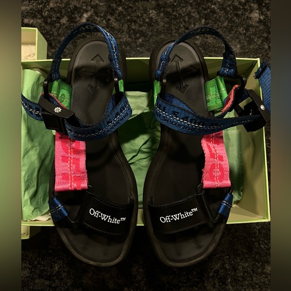 OFF—WHITE MULTI TREK SANDALS SIZE 10 - Picture 2 of 7
